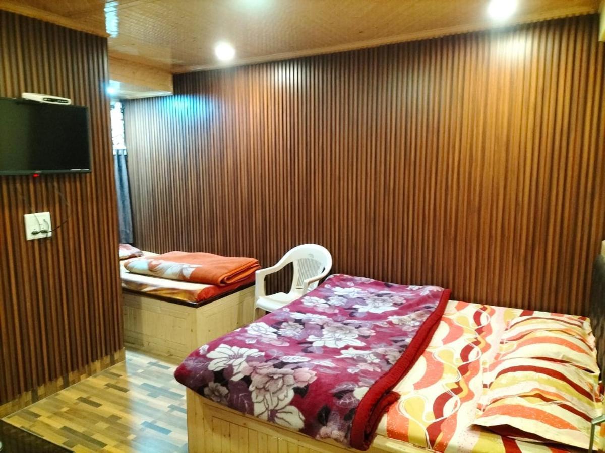New Mehdudia B&B Shimla Buitenkant foto